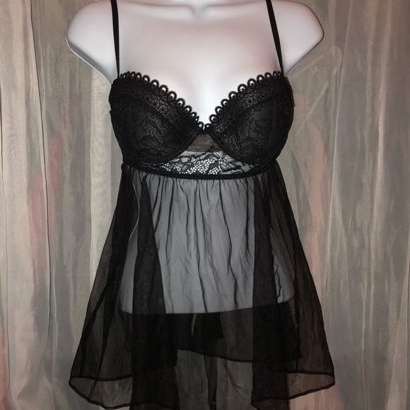 Victoria’s Secret Lace Chemise - Picture 1 of 5